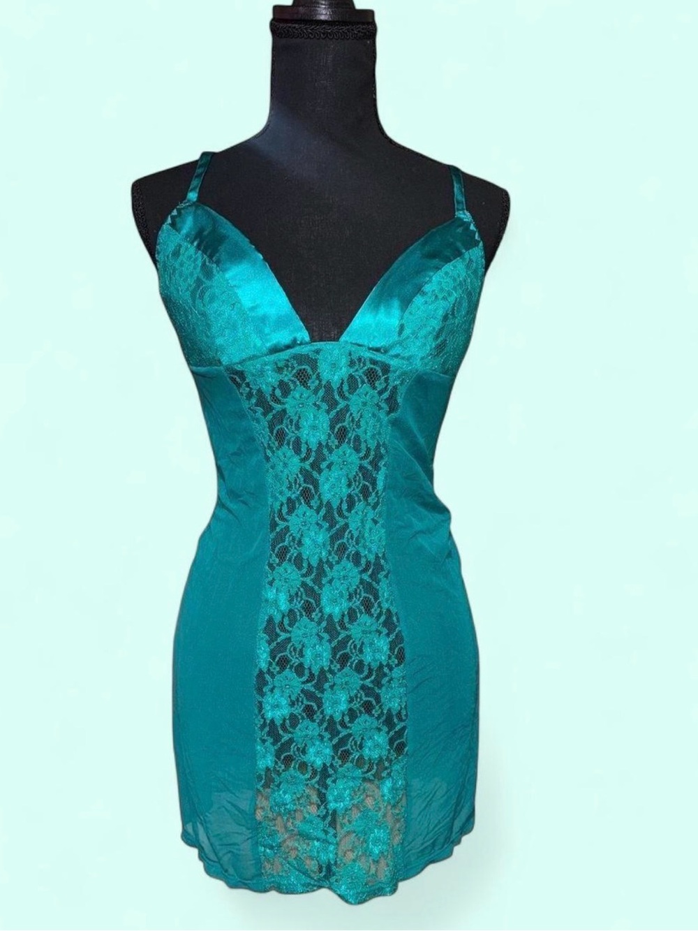 Frederick's of Hollywood Teal
Padded Lace Slip